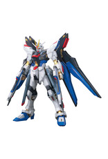 Bandai Gundam Gunpla: Master Grade - Gundam SEED Destiny, Strike Freedom Gundam (Full Burst Mode)
