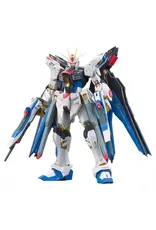 Bandai Gundam Gundam: Real Grade: 1/144: ZGMF X20A Strike Freedom Gundam