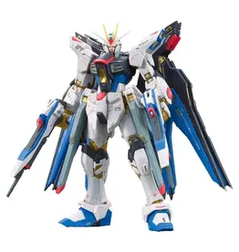 Bandai Gundam Gundam: Real Grade: 1/144: ZGMF X20A Strike Freedom Gundam