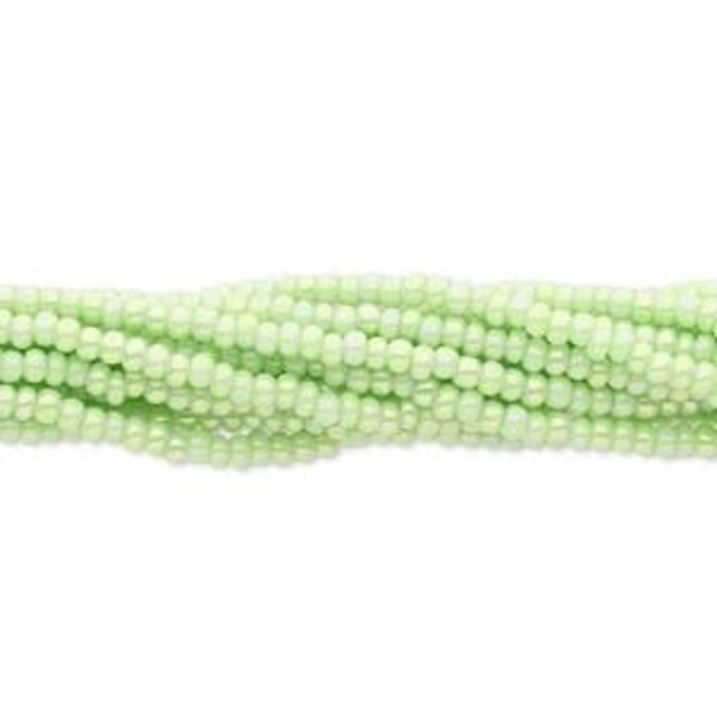 Preciosa Sb#11 Opaque Rainbow Pale Green/Hank - DC