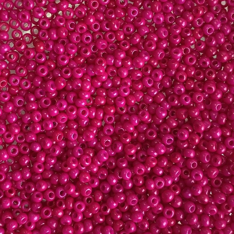 MJB #10  MJB Seed Beads   50gr  pkg  Fuchsia