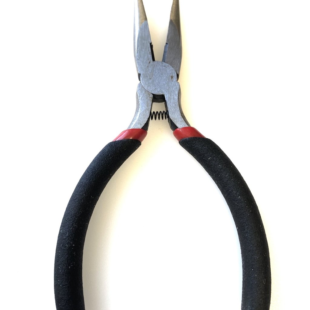 Bead World Long Nose Plier With Side Cutter Black Handle