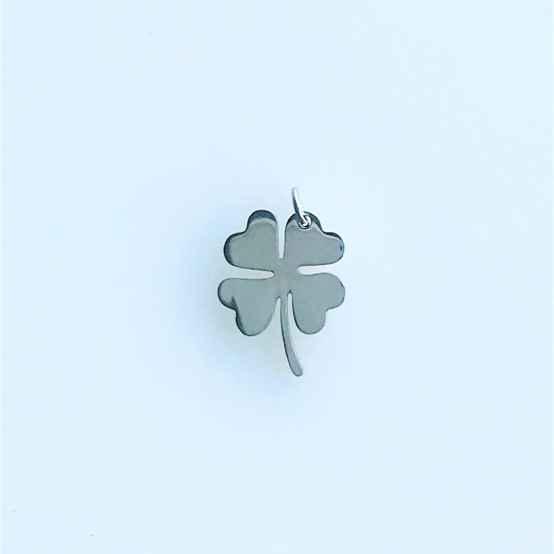 Bead World 4 Leaf Clover/Lucky Charm Stainless Steel  16x12.5mm