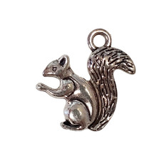 Squirrel Charm 23x16mm 3pcs.