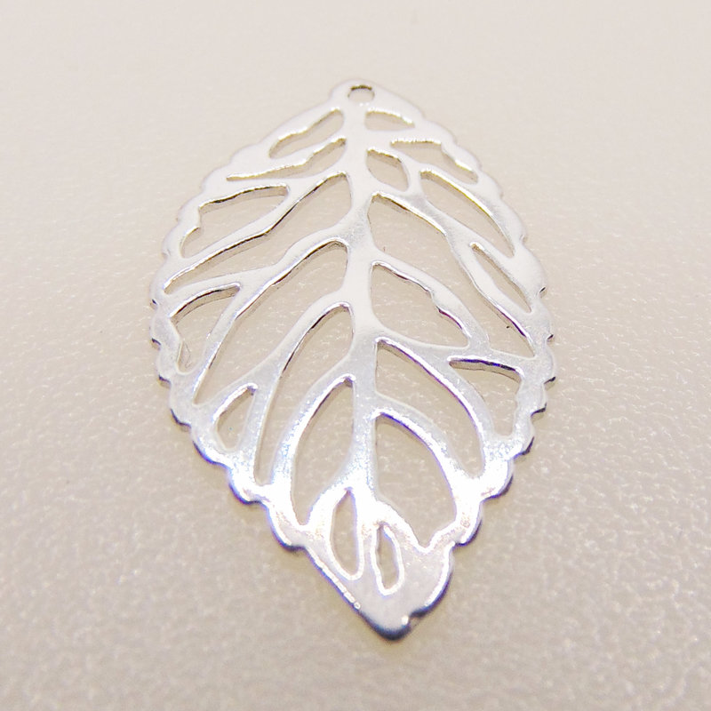 Bead World Hollow Leaf Sterling Silver Pendant 15x26mm