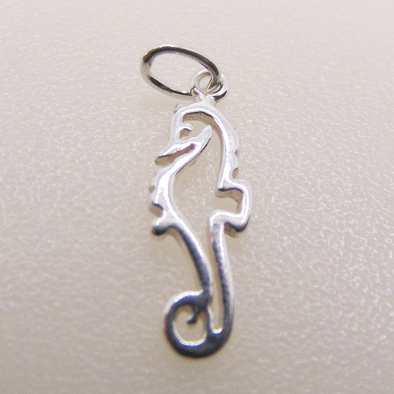 Bead World Hollow Seahorse Sterling Silver Pendant 6x16mm