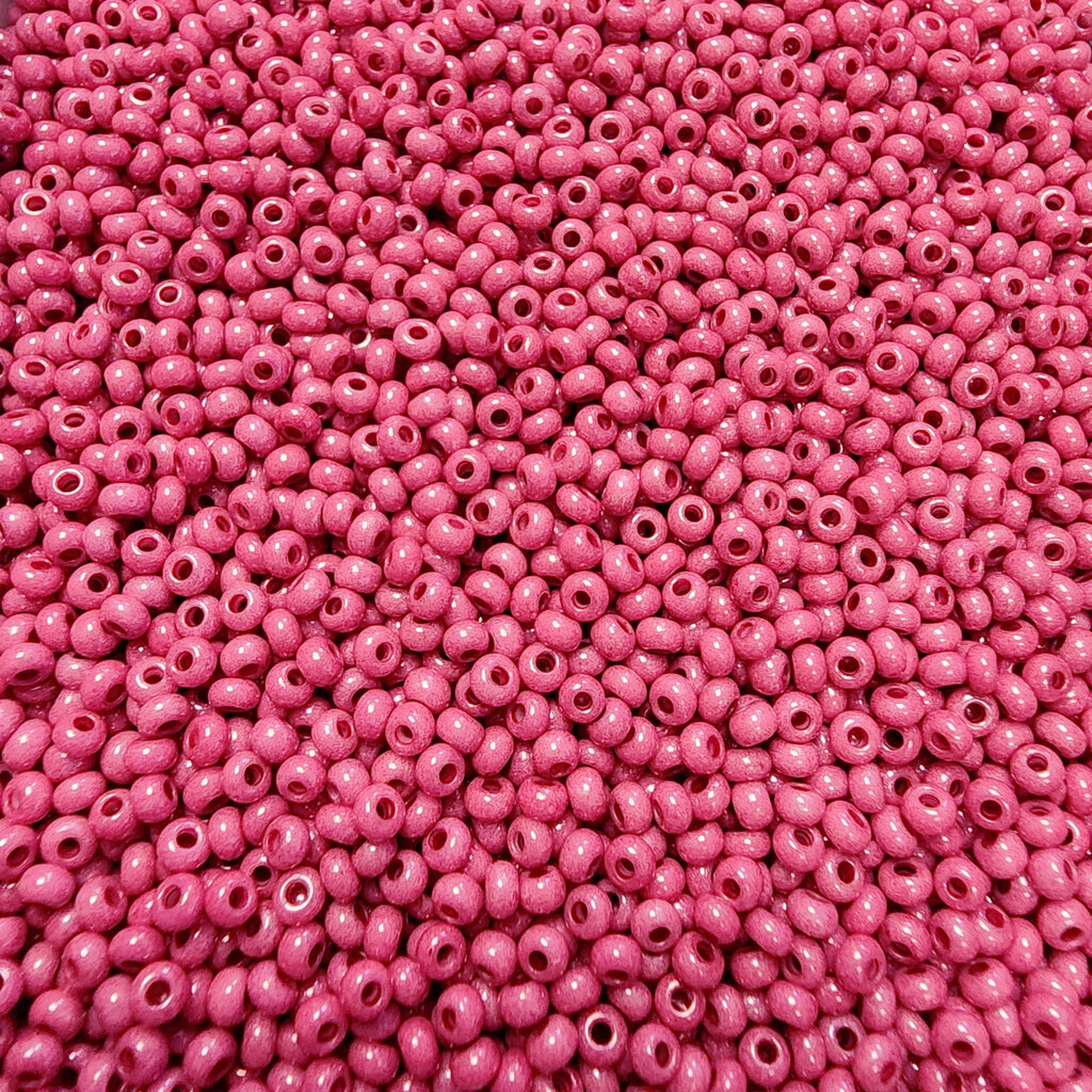 Preciosa C#10 Opaque Magenta 50gms
