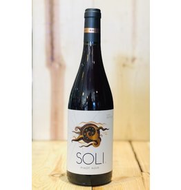 Wine Soli Pinot Noir