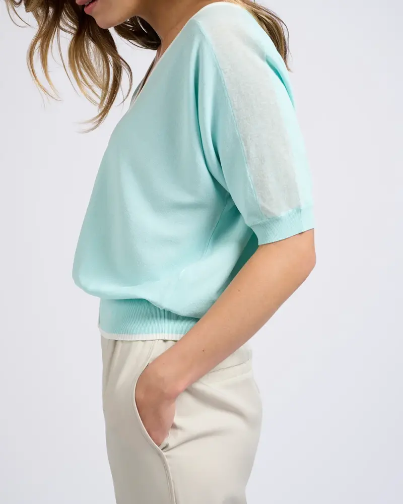 YAYA Half-sleeved V-neck sweater with transparent details