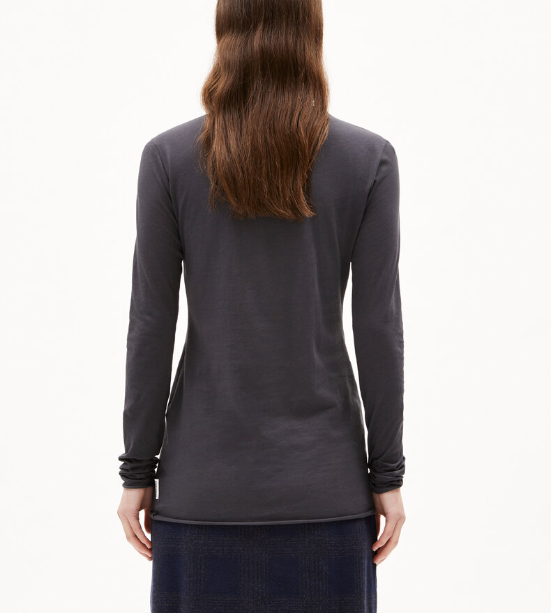 GRAZILIANAA TURTLENECK