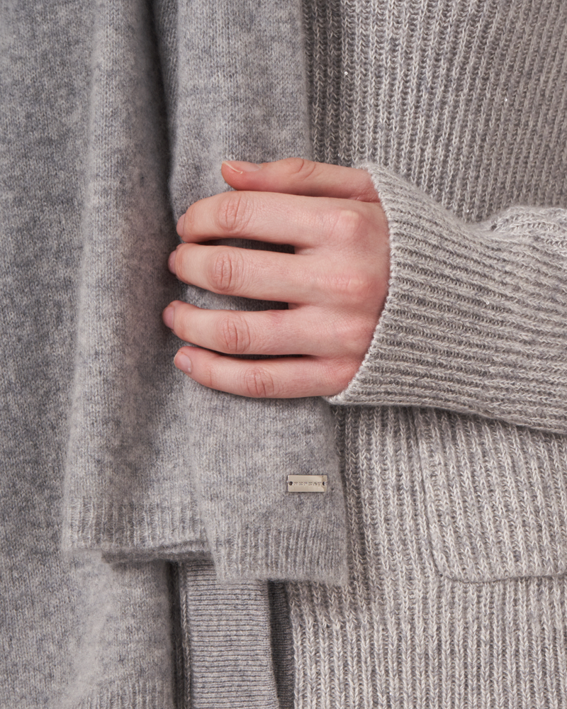 REPEAT CASHMERE SCARF