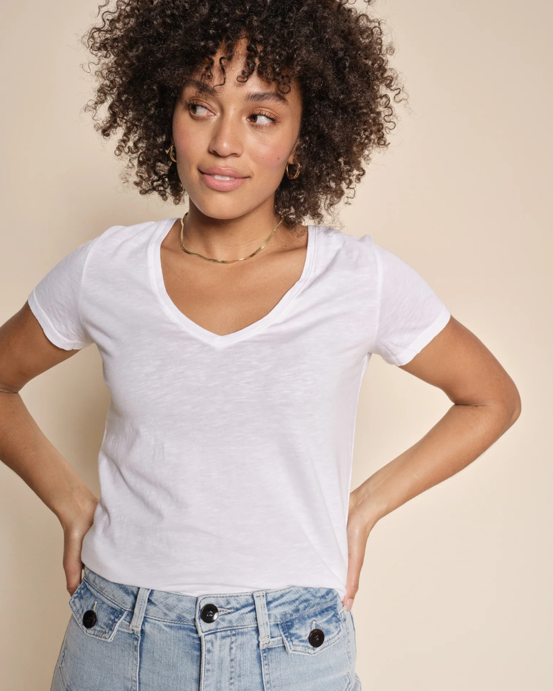 MOS MOSH ARDEN V-NECK TEE