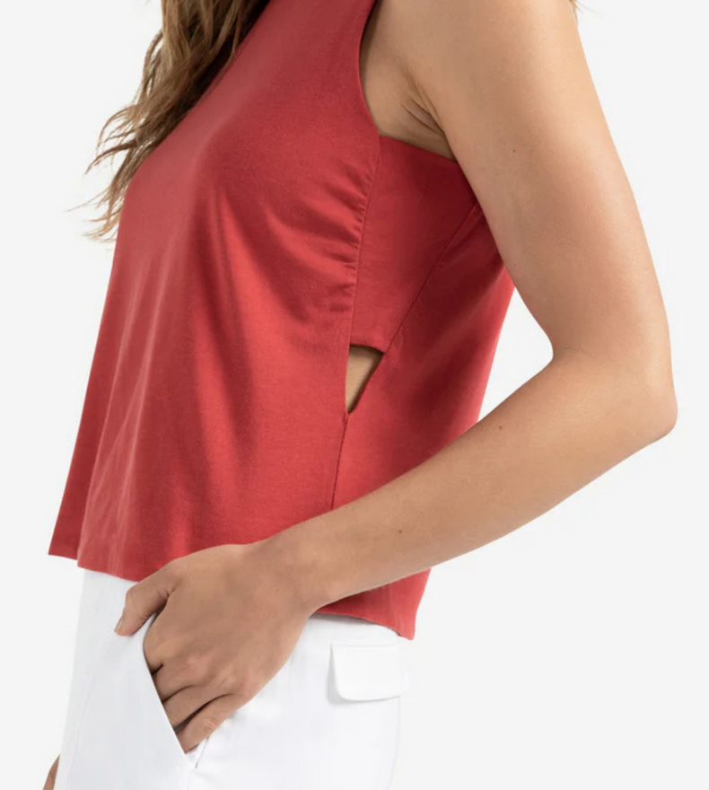 SLEEVELESS TOP