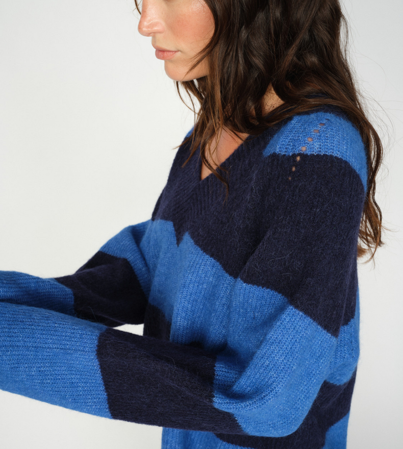 MMTACI STRIPE LS V-NECK