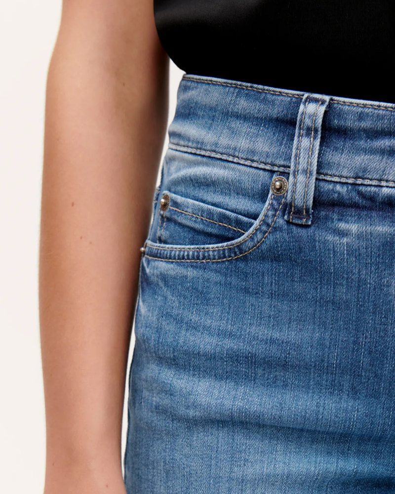 CAMBIO PARIS EASY KICK JEANS