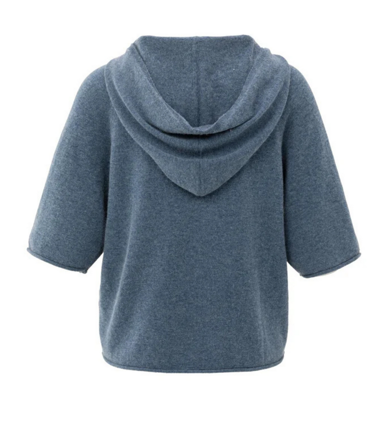 TRICOT À CAPUCHE