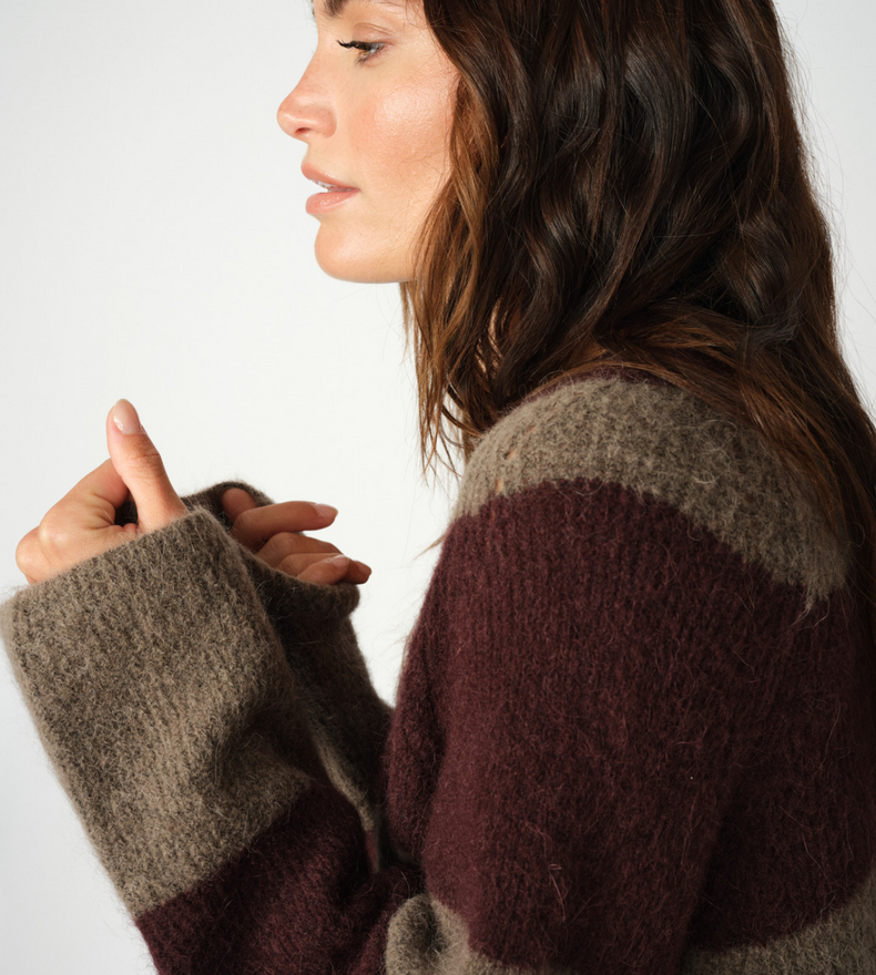 MMTACI STRIPE LS V-NECK KNIT