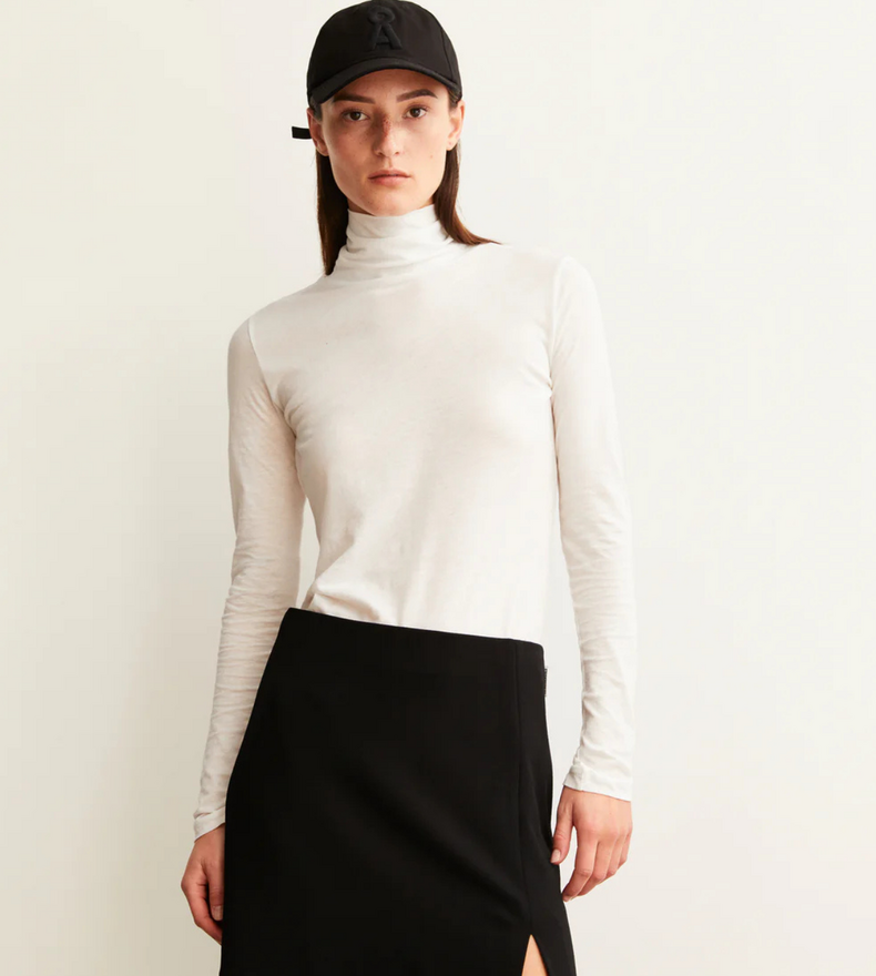 GRAZILIANAA TURTLENECK