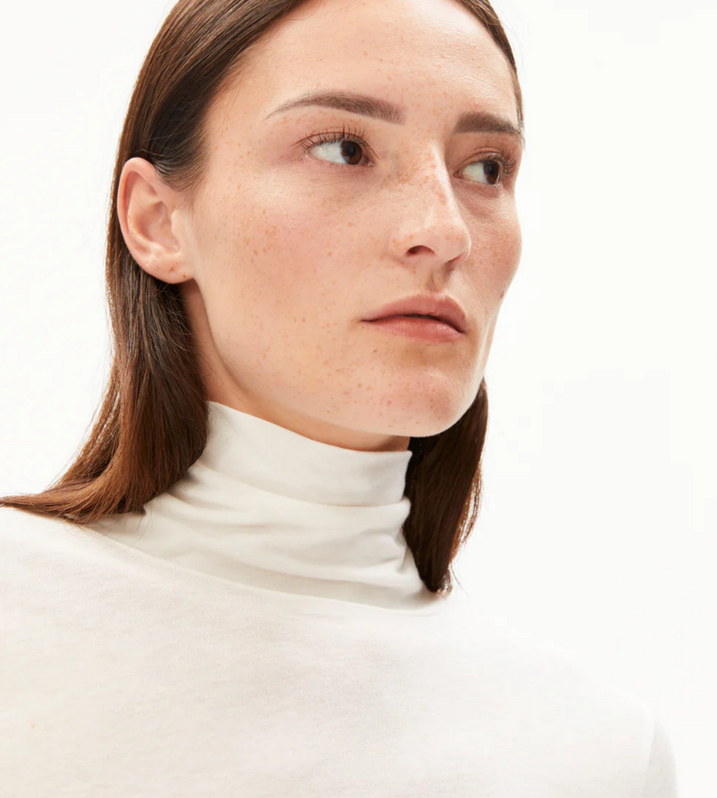 GRAZILIANAA TURTLENECK