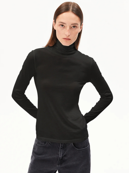 GRAZILIANAA TURTLENECK