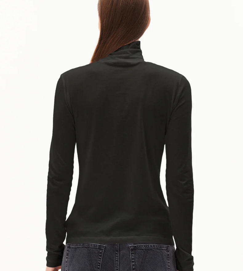 GRAZILIANAA TURTLENECK