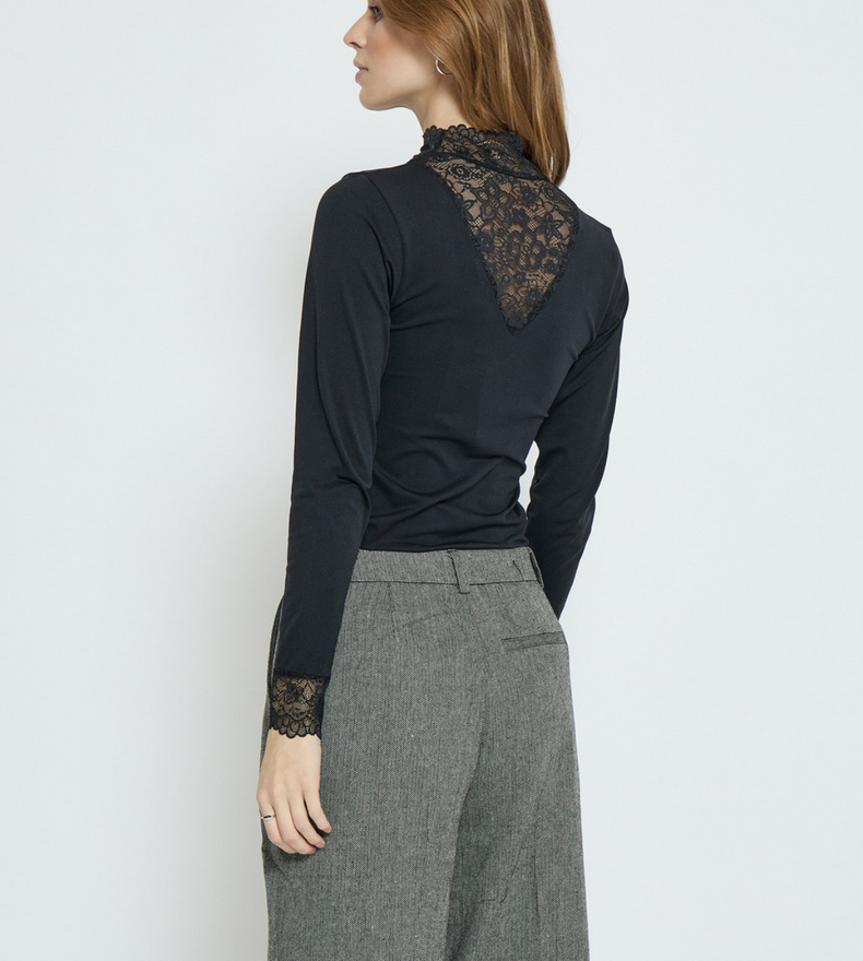 VANESSA LONG SLEEVES