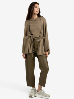 PANTALON EN IMITATION CUIR