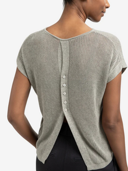 SLEEVELESS SWEATER