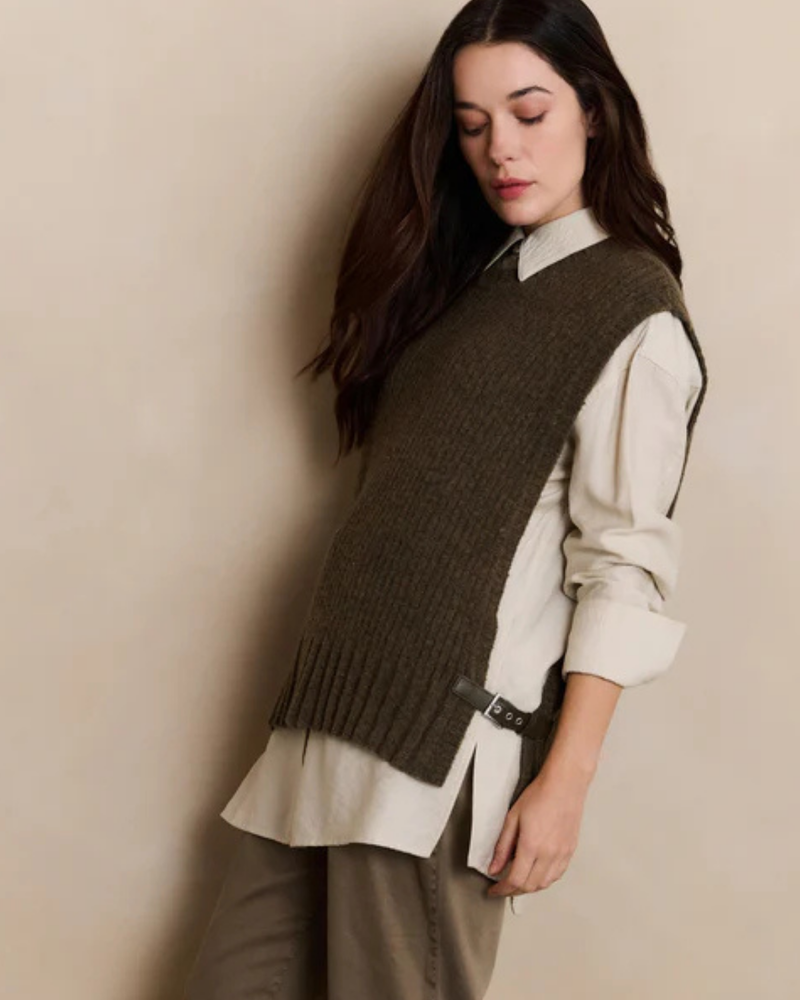 YAYA SLEEVELESS SWEATER