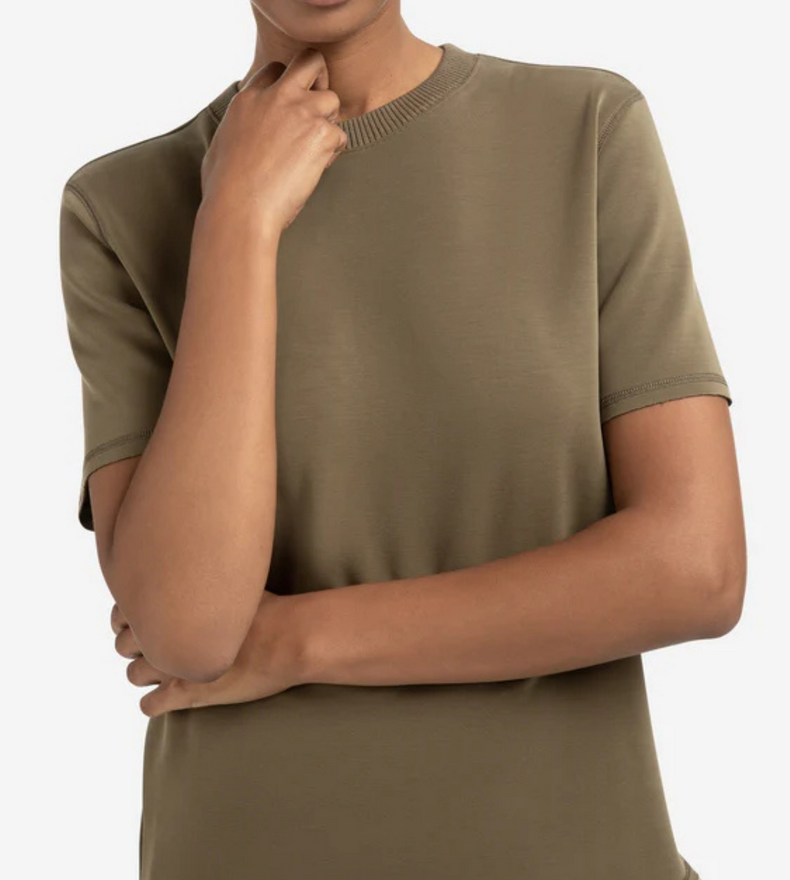 SHORT SLEEVE T-SHIRT