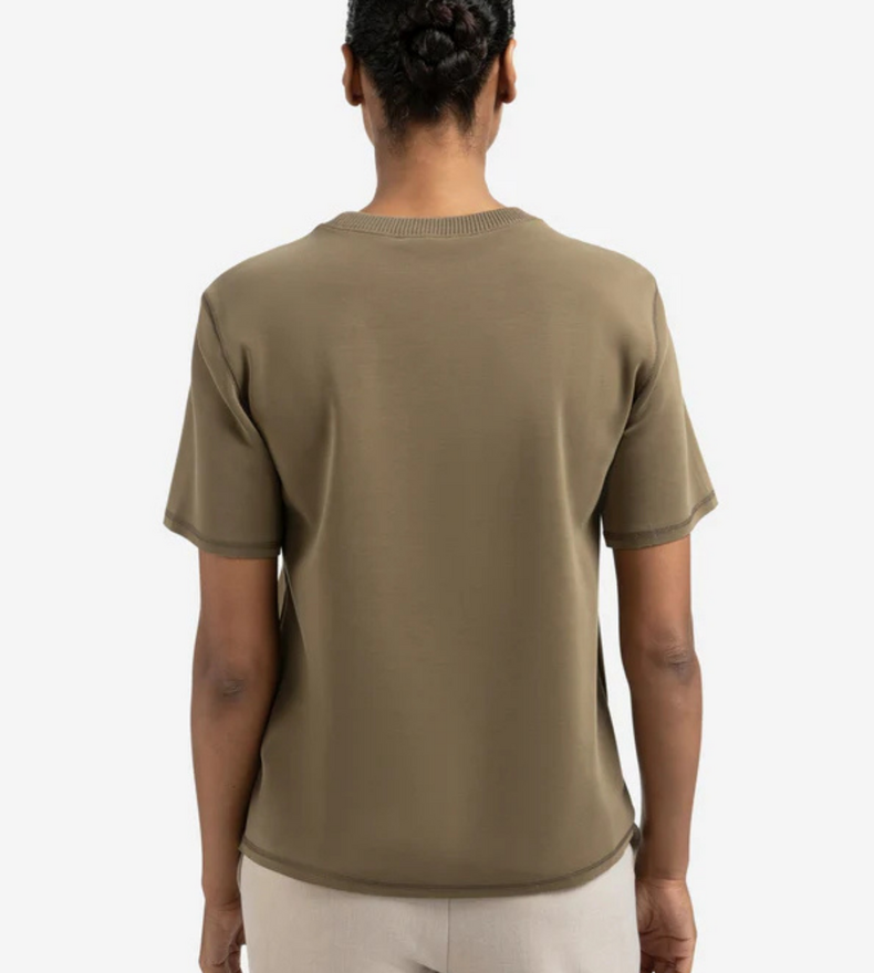 SHORT SLEEVE T-SHIRT