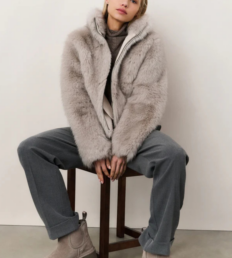 VESTE EN FAUSSE FOURRURE