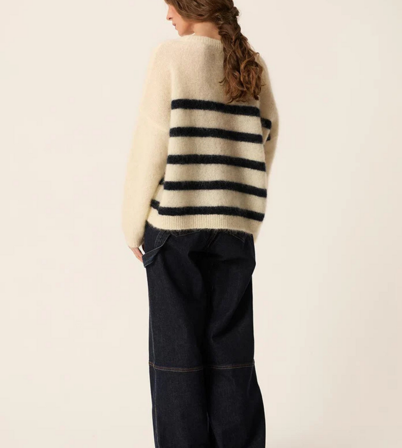 ALEO SWEATER