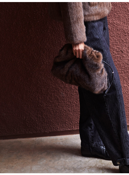 YERSE SAC COLLINS YERSE SAC COLLINS