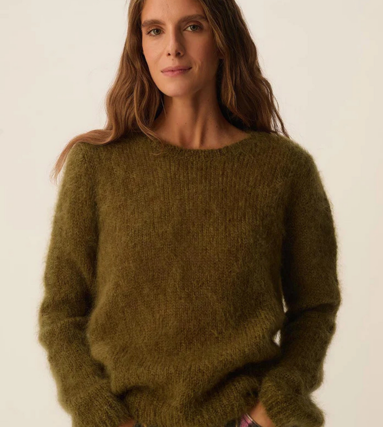 CHOUKY SWEATER