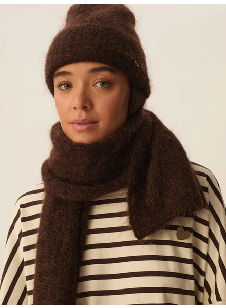 DES PETITS HAUTS ALAN HAT