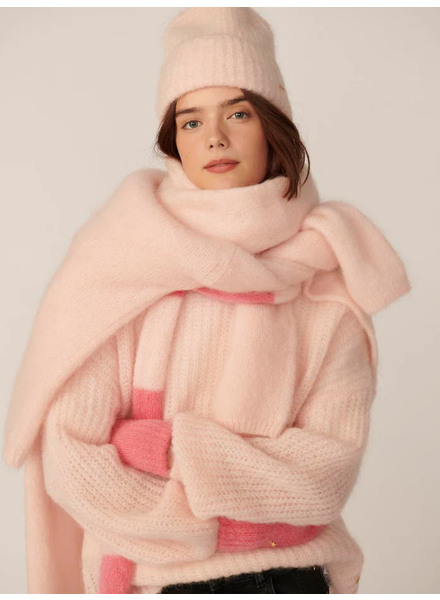 DES PETITS HAUTS TUQUE ALAN