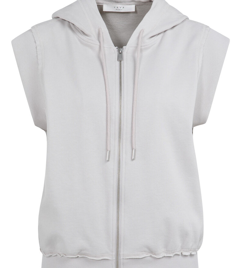 SLEEVELESS HOODIE