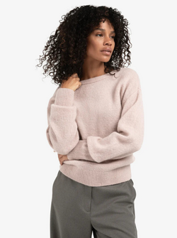 PULL À COL EN V AU DOS