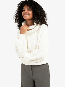 SWEATER WITH WIDE COLLAR