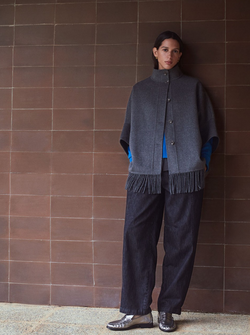 FRINGED CAPE