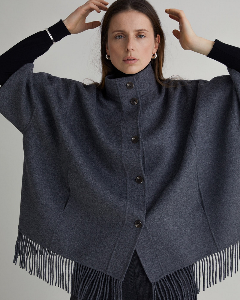 YERSE FRINGED CAPE