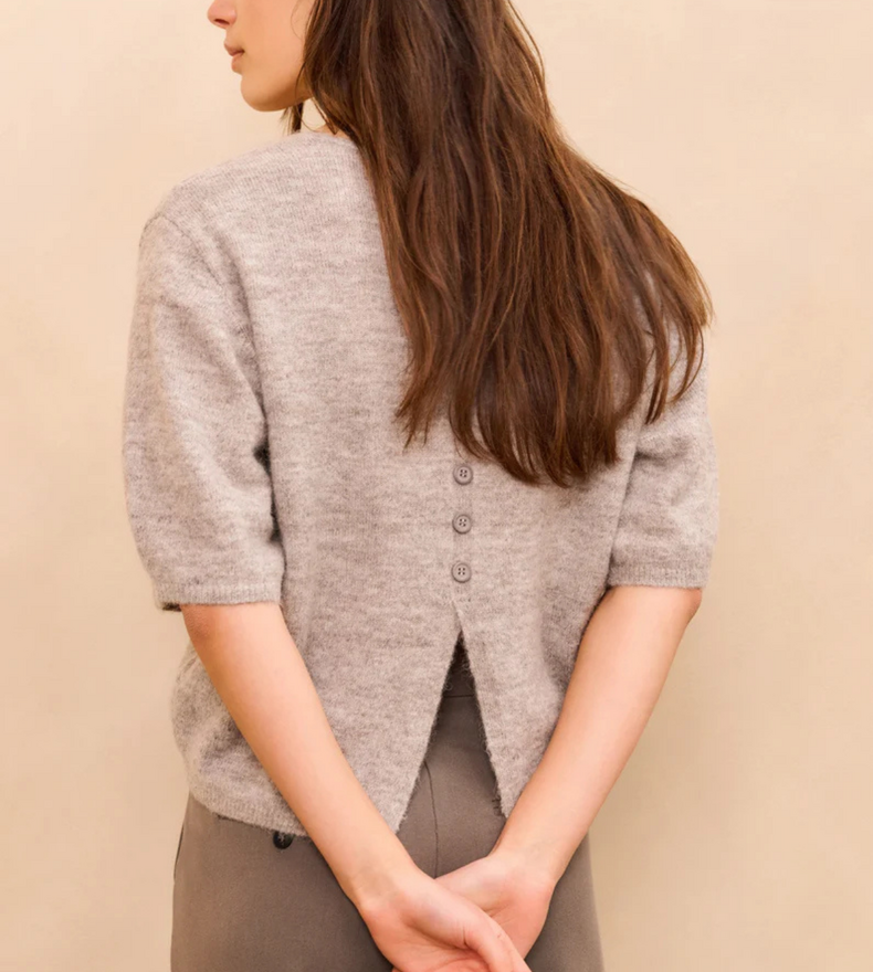 SHORT SLEEVE SWEATER