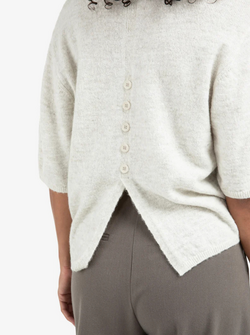 PULL À MANCHES COURTES