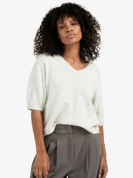 PULL À MANCHES COURTES