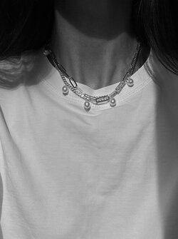 CHUNKY PAPERCLIP NECKLACE