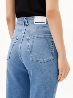 MAIRAA MOM JEANS