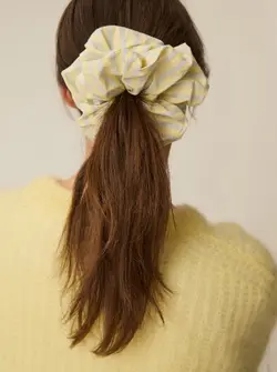 NOA SCRUNCHIE