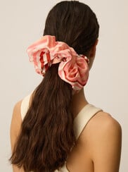NOUGAT SCRUNCHIE