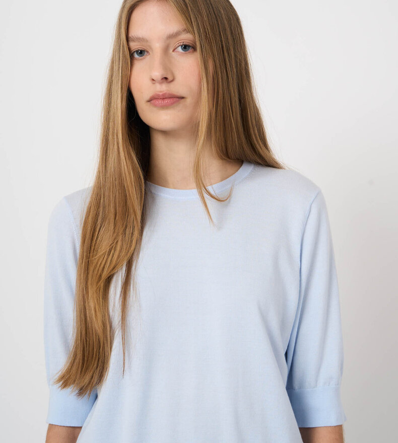 SHORT SLEEVE SWEATER